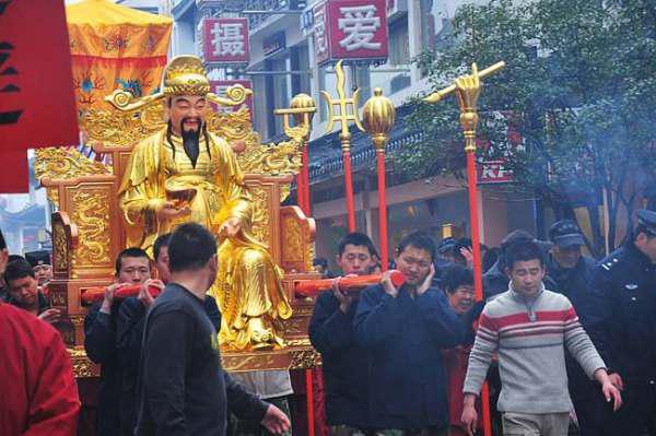 大年三十如何接神