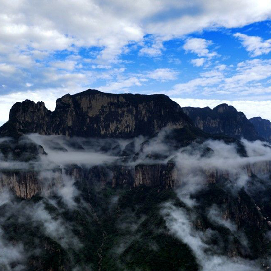 山东山西的山指的是什么山？