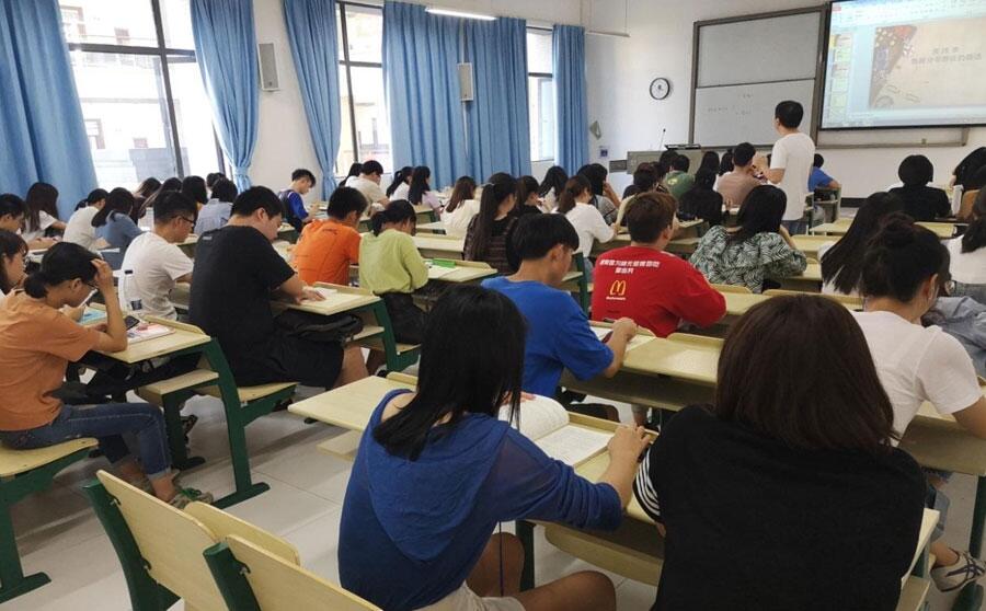 学位英语考什么内容