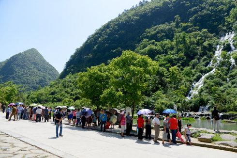 故宫五一假期5天门票全售罄，为何五一假期的票这么早就售罄了？