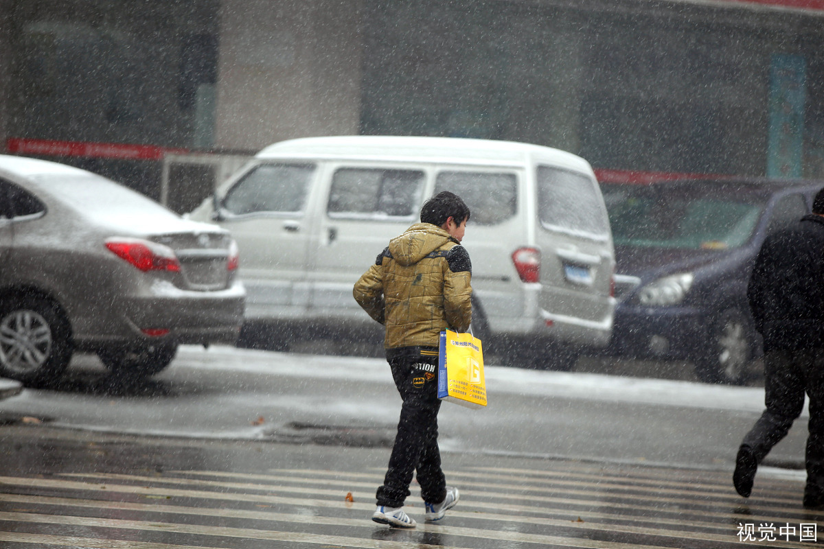 中央气象台发布今冬首个暴雪预警，哪些地区将迎来暴雪天气？