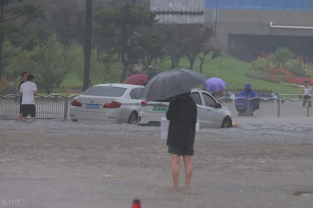 新乡2小时降雨量超过郑州，此次大暴雨给当地造成了哪些影响？