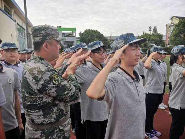 高中军训实践过程及承担任务有哪些？建矿起升解造清书度